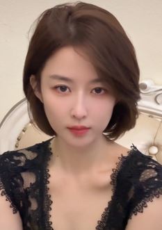 短发女主播「璇璇」女人味穿搭分享居家随拍 网友:清爽佳人