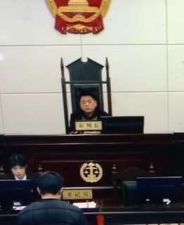 因恋情受阻20岁小伙持刀杀害未成年女孩