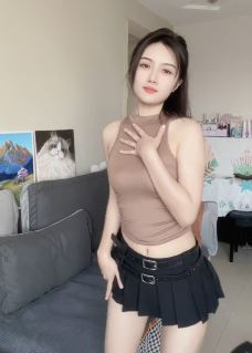 气质小姐姐「慢慢姑娘」穿迷你小短裙居家浅跳 网友:这闺女长的真俊