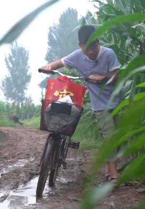 感人兄弟情:十一岁哥哥早起卖菜救血癌弟弟