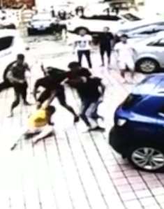 湖南一男子因揭发诈赌遭多人围殴