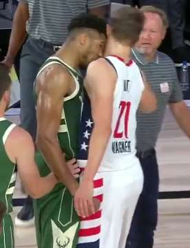 头撞瓦格纳 NBA字母哥被禁赛