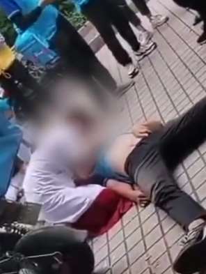 广州一外卖小哥昏倒地上 路过女医生紧急施救仍未挽回其生命