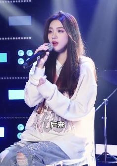 金钰晨版《后来》越听越好听，小姐姐的唱功越来越棒了！