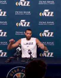 NBA宣布停赛 爵士球员戈贝尔感染新冠肺炎