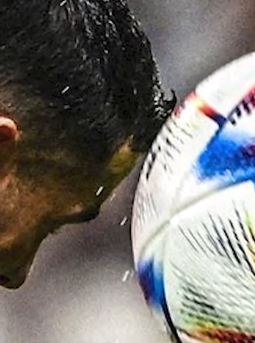 葡萄牙2比0乌拉圭，C罗进球FIFA给B费