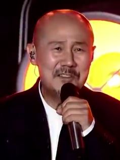 腾格尔魔性翻唱《蜗牛与黄鹂鸟》 网友：这蜗牛有点野