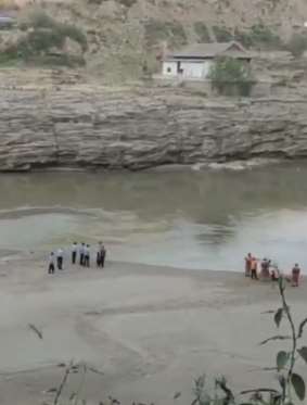 陕西壶口镇坠入黄河孕妇遗体被找到