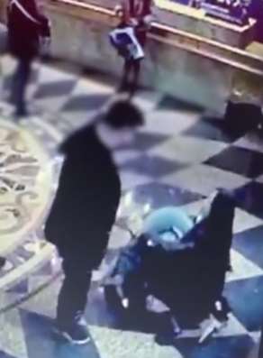 南京一女子遭三名醉酒男搭讪,反抗后遭围殴!