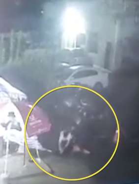 疫期检查时业主与保安起争执 保安被打入院！