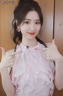 演员毛晓彤发视频分享babyyou手势舞 配文：要不要留长发