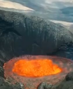 俄罗斯希韦卢奇火山喷发 岩浆从火山口喷出