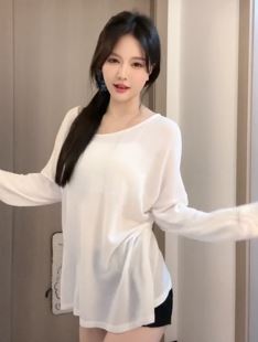 甜美女主播「鹿一」居家跳晚安大小姐舞蹈,跳的不错必须点赞!