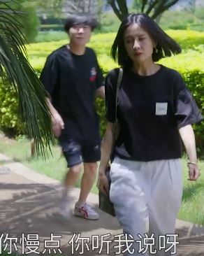 陈翔六点半:蘑菇头与米线闹分手,气氛有些尴尬!