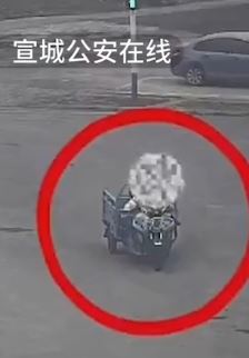 忘拔电动三轮车钥匙致车辆被盗 民警迅速抓获嫌疑人