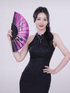 柳岩穿黑色旗袍跳红昭愿dj版舞蹈,快来欣赏这段古风舞蹈吧!