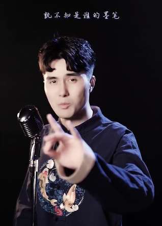 小伙翻唱李玉刚《清明上河图》，这声音不输李玉刚！