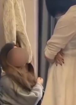 女孩整容失败惨被美容院老板拘禁殴打