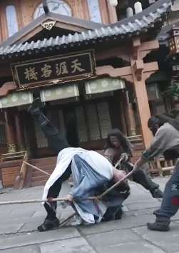 电视剧《山河令》精彩打戏画面剪辑 带上耳机静静欣赏这2分钟吧