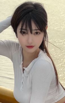 气质小姐姐「陈熙雅」户外分享日落美景  网友:完美身材爱了