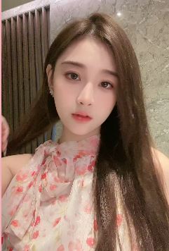 拼音入驻一位小清新美女「鱼宝」网友：这婆娘长得真俊！