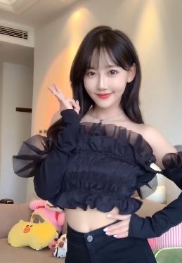 快手网红美女「云小朵」性感热舞 网友:天姿娇美!