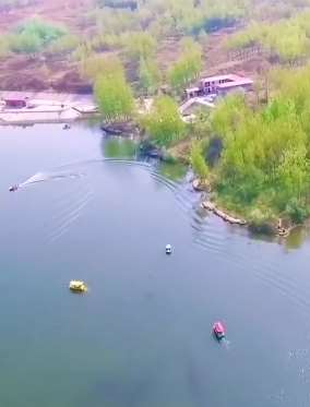 河南楼子沟休闲小镇风景优雅 看完视频后好想去看看！