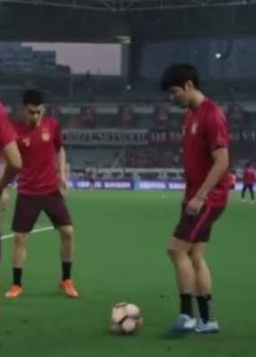 足协公布新赛季球员薪水政策，新签外援顶薪300万欧！