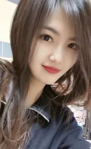 有张明星脸的小姐姐 长的有很像刘涛