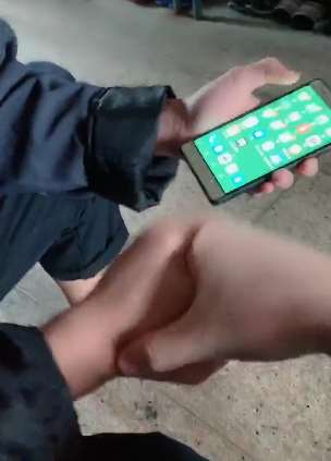 网友神模仿薛之谦口头禅，简直是真假难辨！