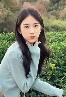 小姐姐「潘敏」分享户外vlog,网友:纯天然小仙女