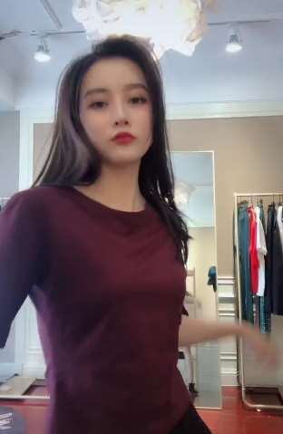 爱吃辣的美女萌萌，喜欢可以加个关注