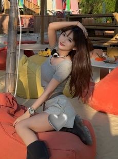 甜美小姐姐「桃子味」火辣穿搭分享三亚海滩游玩vlog  网友:最喜欢的网红