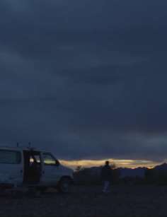 剧情片《无依之地》最新预告，影片被多伦多国际电影节列为必看影片之一