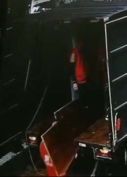 遗忘28年房屋现住户开始搬家 房主6月6日将收房