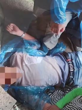 小伙登天柱山突然休克 路过驴友及时出手相救