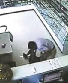 心肺复苏压断老太12根肋骨被索赔，法院：救人者不担责！