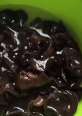 东莞一女子吃泡发木耳身亡 专家：属于米酵菌酸中毒！