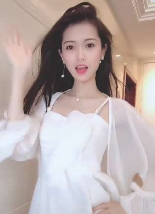 抖音美女千千万，能让你铭记的有几个呢？