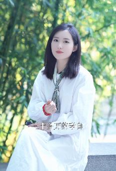 「栗子熟了」小姐姐谈大唐顶级富二代李白,配文:有钱人的生活,你想象不到!