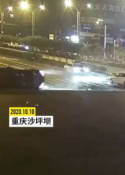 重庆一男子酒后带哥嫂兜风追尾 7人受伤