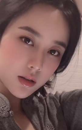 小姐姐长这么漂亮不去演戏当明星实在有些可惜