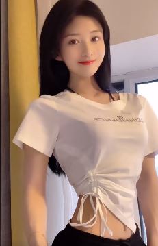 小姐姐「刘二美」给你打赌,打赌你会喜欢上她!网友:认识你就已经输了!