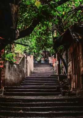 重庆十八梯换新貌开放预约，不少市民来此打卡