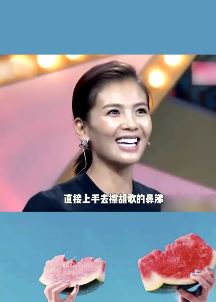 拍戏的那些囧事：刘涛给胡歌擦鼻涕，借位拍吻戏让那英以为被嫌弃！