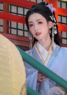 好看小姐姐「山海观雾」分享古装造型,美的让人陶醉!