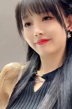 车模小姐姐「许晴晴」分享工作日常，想不想娶回家做老婆？