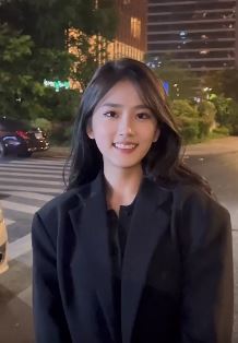 福州网红小姐姐「潘敏」,这气质、这颜值一看就是网红料!网友:美得不敢直视!!