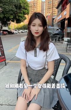 美女搞笑：本以为给买辆保时捷，白高兴了！