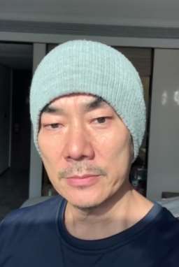 任贤齐疫期居家隔离坚持做运动，明星自律的榜样！